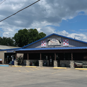 D&L Farm and Home - Aubrey